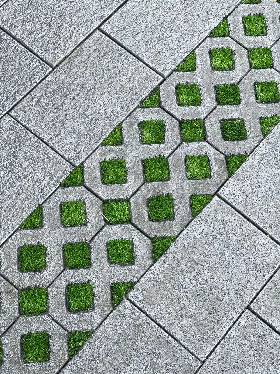 RAK paver blocks, made with advanced vibro-compaction, offer durability, strength, and aesthetic appeal. The range includes grass pavers for eco-friendly drainage, cobblestones for a classic look, and Monarch pavers for premium landscapes. Ideal for driveways, walkways, and parking areas, they ensure a slip-resistant, long-lasting surface Rak paver blocks